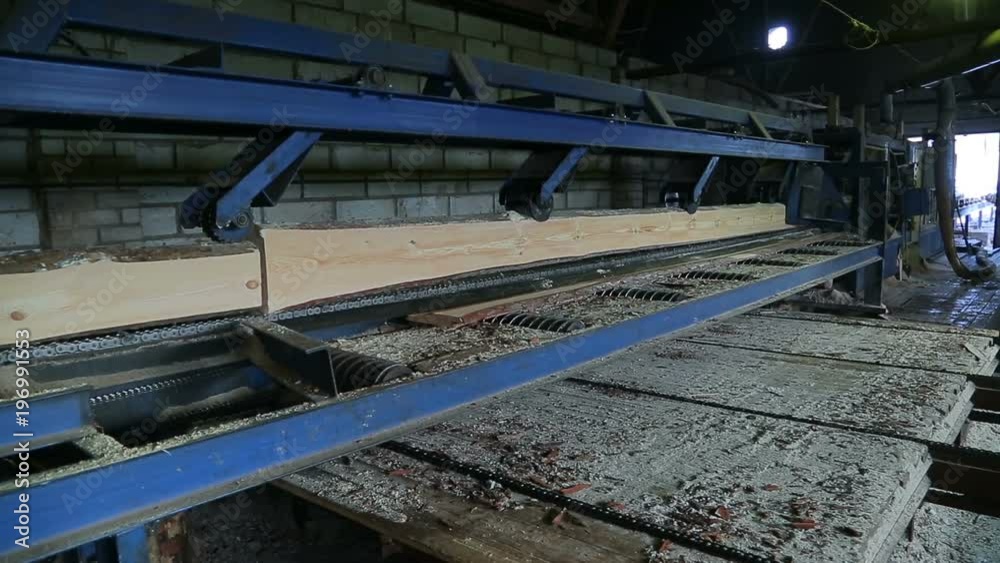 sawing logs on woodworking machinery sawing logs on woodworking machinery
