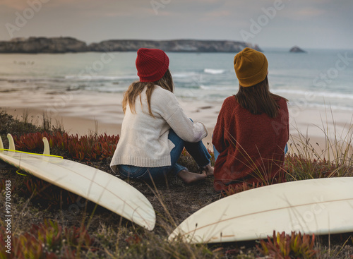 Waiting for waves