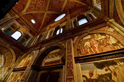 ミラノの教会のフレスコ画