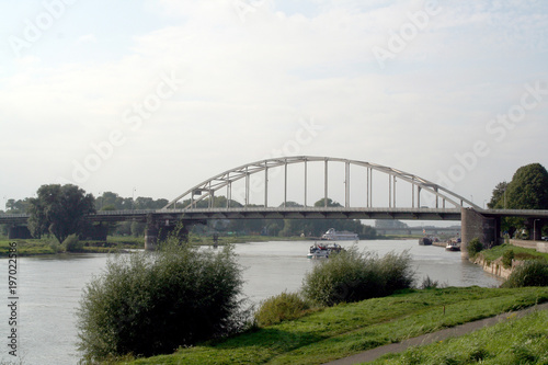  Traffic and view on the river IJssel © Joop Hoek