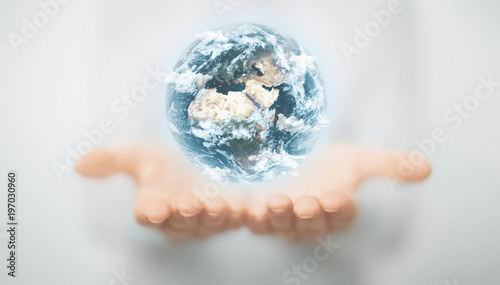 Mondo tra le mani, concetto di ecologia