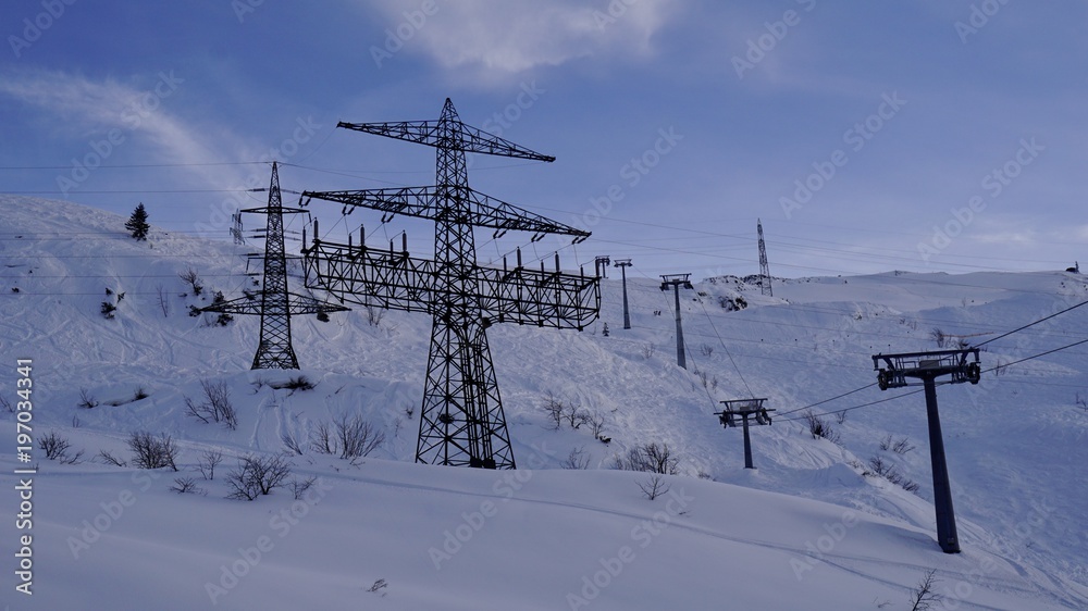 Arlberg, Vorarlberg Österreich, Strommasten