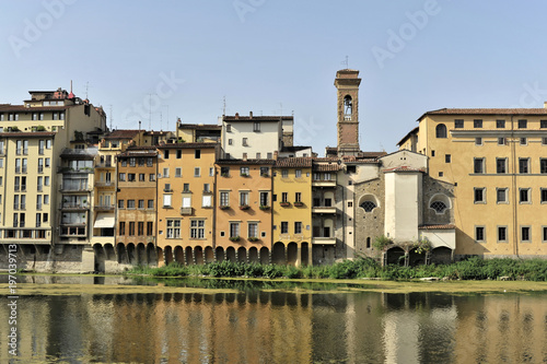 Gebäude entlang des Flusses Arno, Florenz, Toskana, Italien, Europa