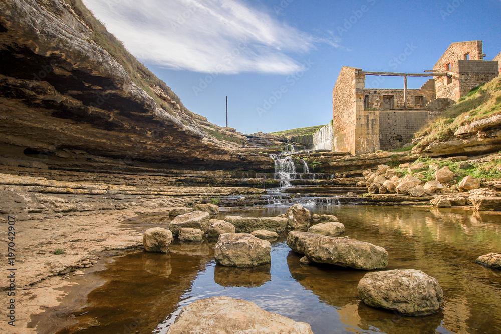 Fototapeta premium Cascada de El Bolao, Cantabria, Spain