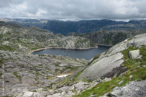 Norwegia Południowa, okolice góry Kjerag - widok na fjord photo