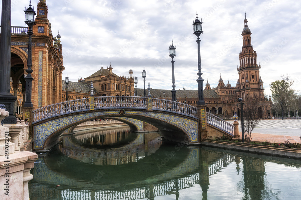 Naklejka premium Seville Spanish Plaza