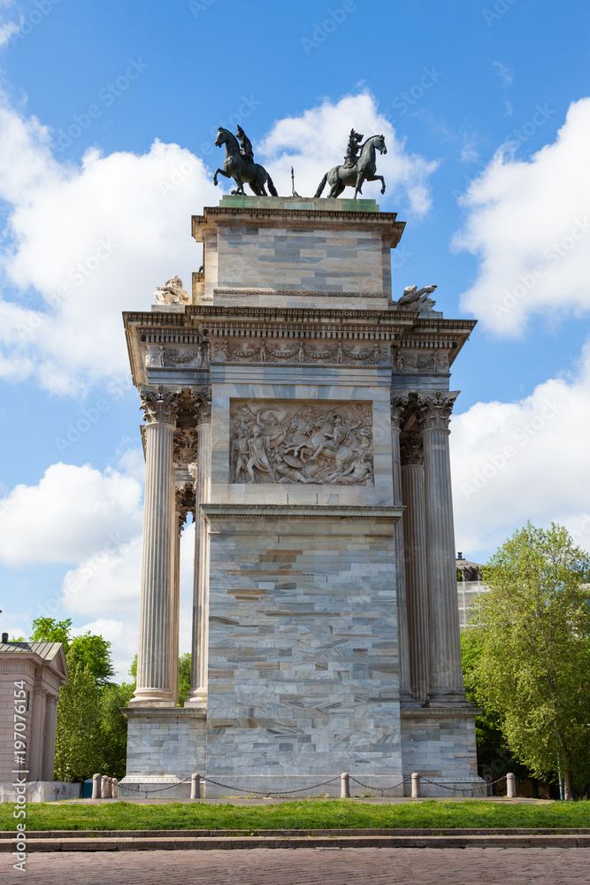 Obraz premium Triumph Arc - Arco Della Pace in Sempione park in Milan, Italy