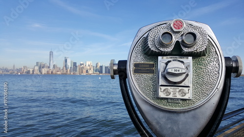 Tourist Pay Binocular