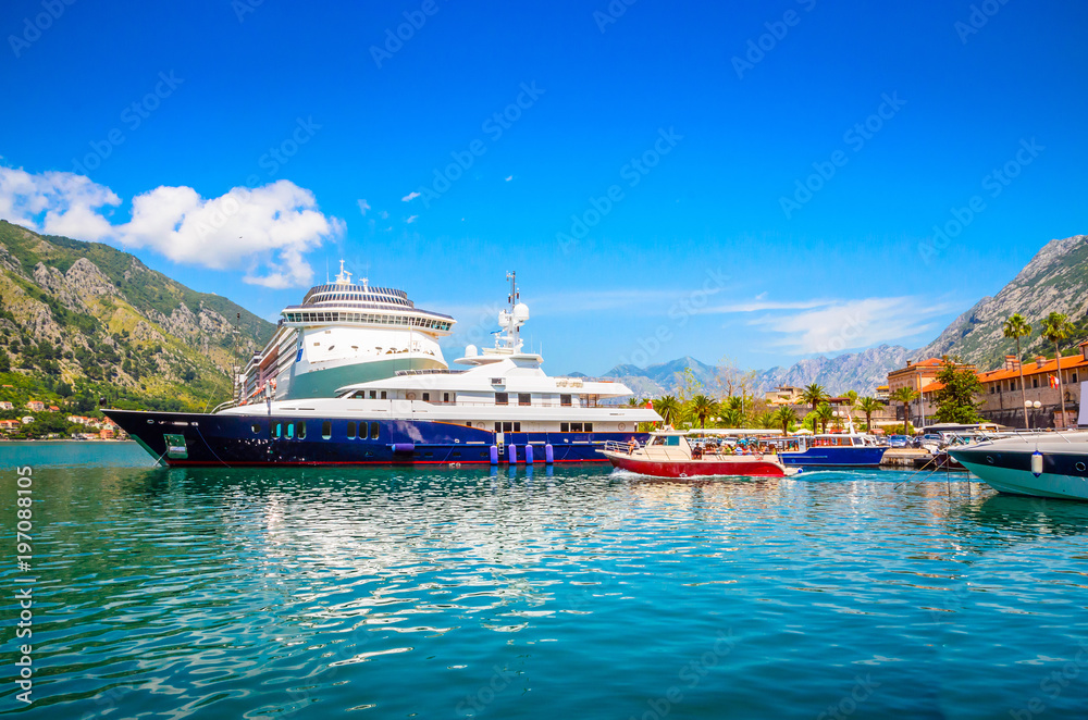 Naklejka premium Port in old town Kotor, Montenegro.