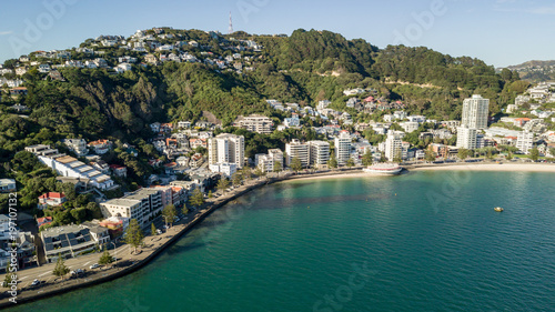 Schilderij op canvas Oriental Bay On Summer Morning