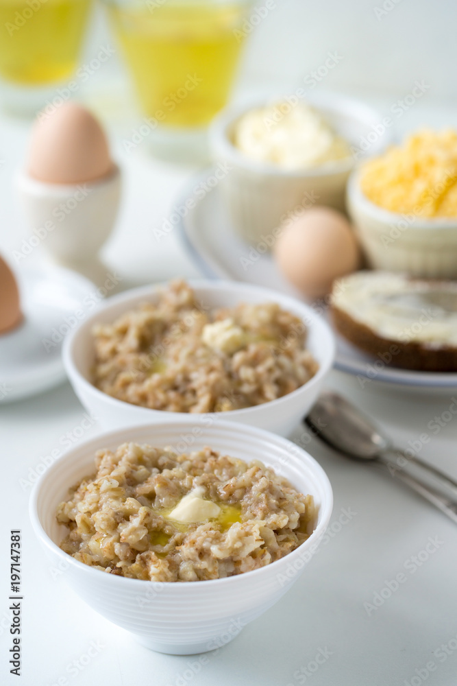 Oatmeal with oil