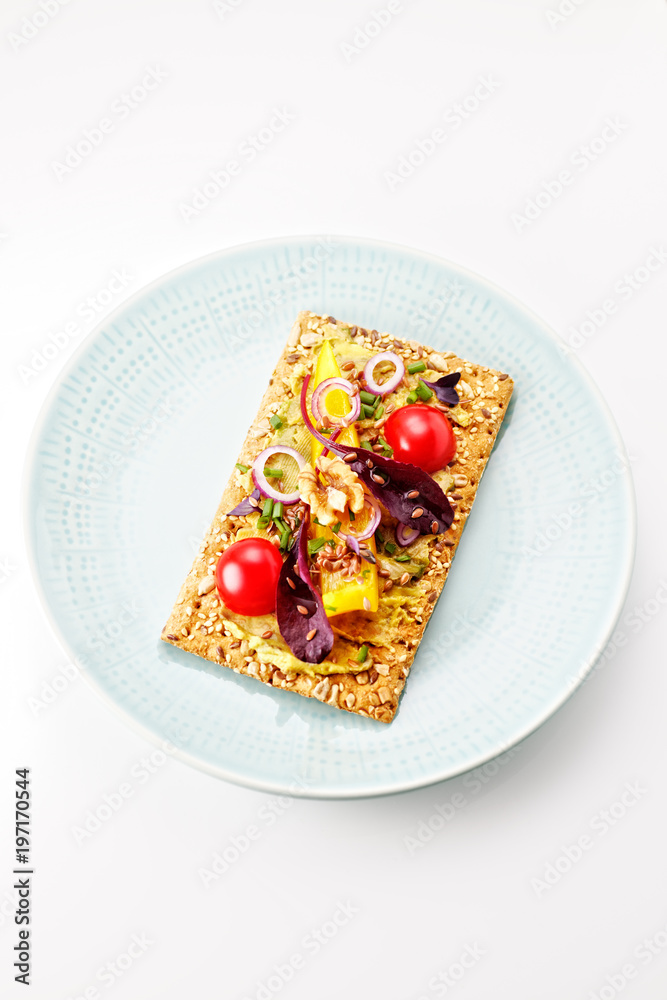 belegtes gesundes knäckebrot belegtes gesundes knäckebrot