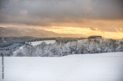 Winter, Deutschland, Winterlandschaft, Sonnenuntergang, Mystische Atmosphäre, Sunset, Winter, Winderwonderland © Selina
