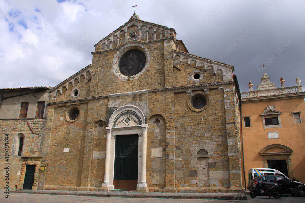 Volterra, duomo romanico di Santa Maria assunta