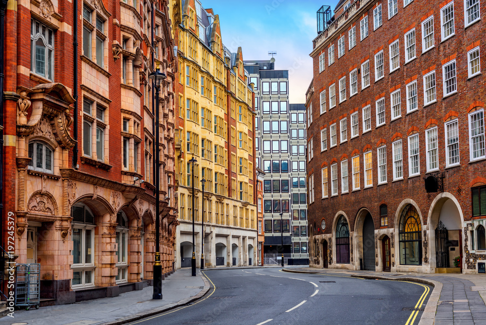 Obraz premium Historyczne budynki w centrum Londynu, Anglia, Wielka Brytania