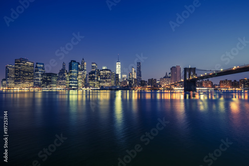 View of Manhattan by night © Frédéric Prochasson