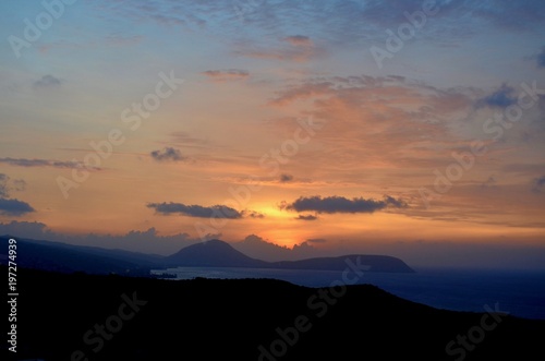オアフ島の夕焼け © mer_tresor