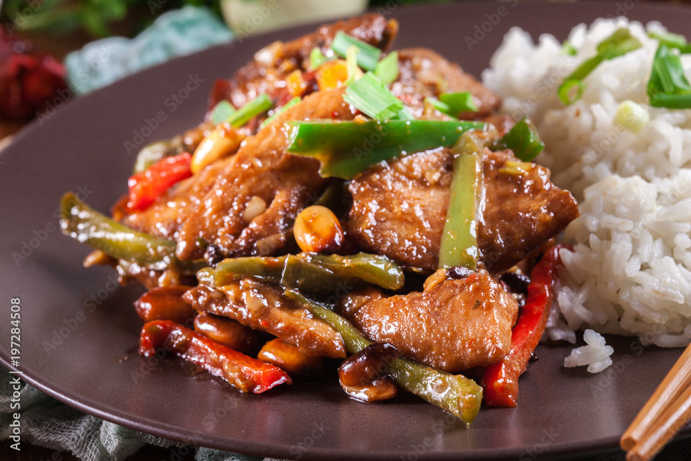 Kung Pao chicken with peppers and vegetables
