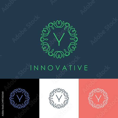 Crests logo,Hotel logo, luxury letter monogram vector logo design, Fashion brand identity,Vector logo template