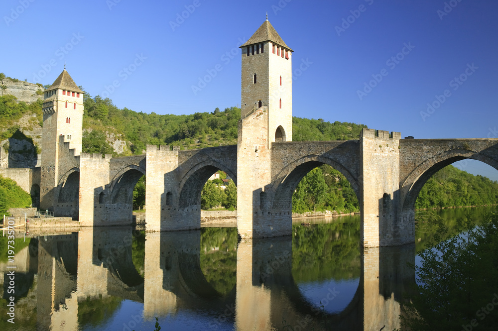 Lot River Pont Valentre Cahors Lot Midi-Pyrenees France