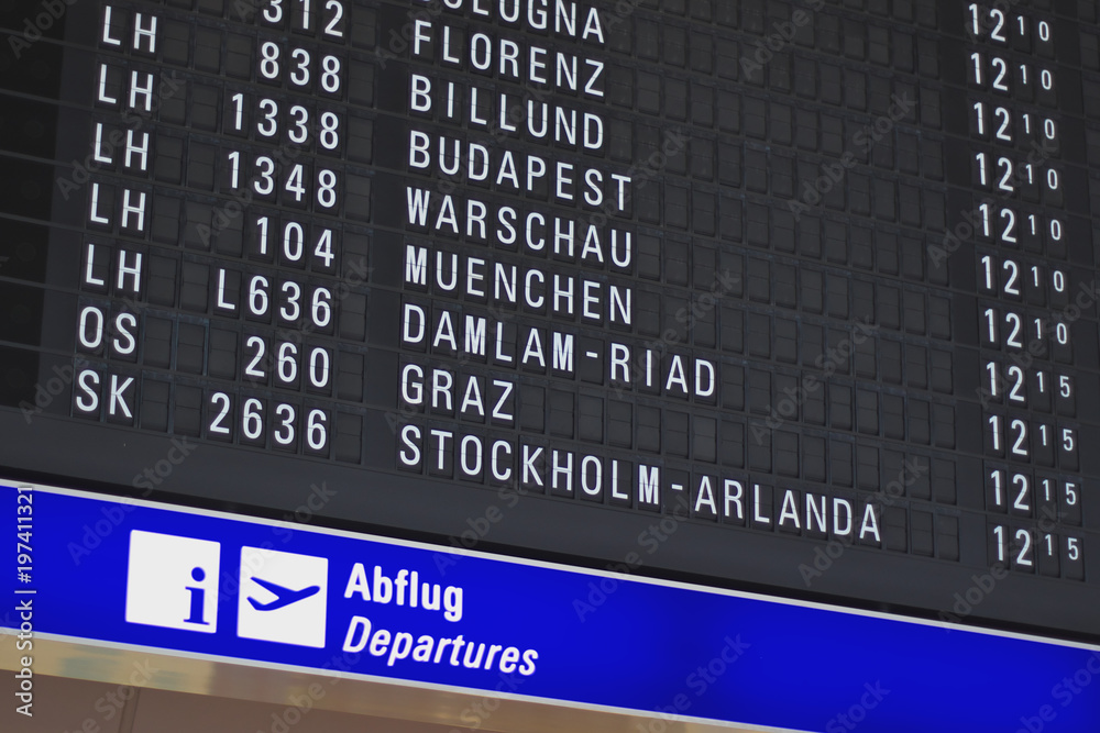 Fototapeta premium Flughafen Anzeige Flüge