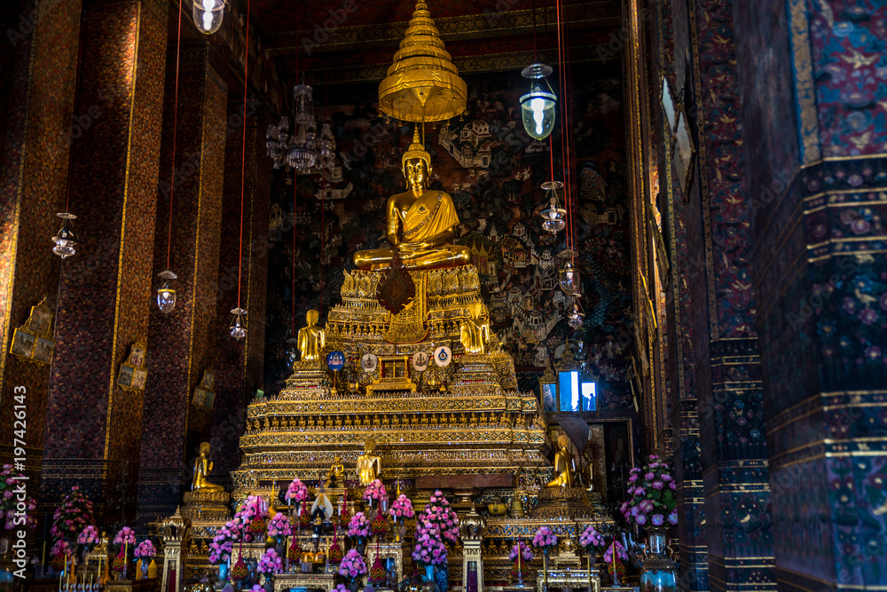 buddha statue in bangkok thailand