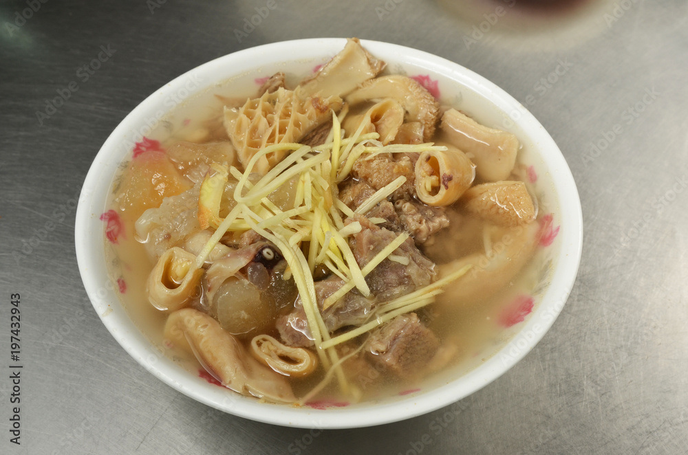  Beef and offal soup - A Popular Taiwan food    