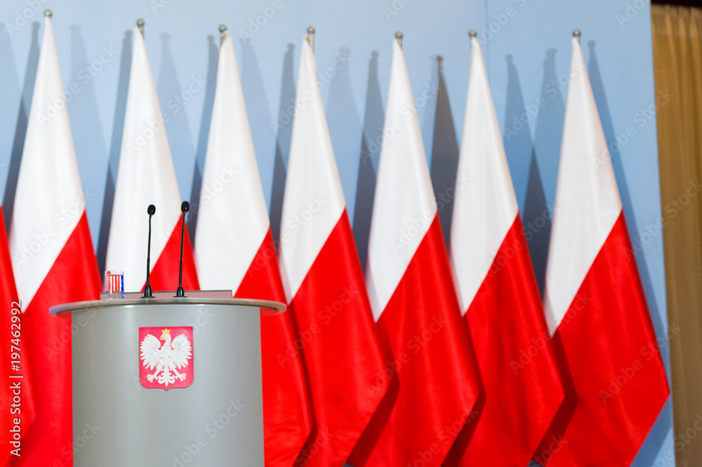 mównica flagi Polski - obrazy, fototapety, plakaty 