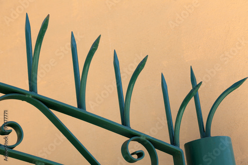 Bilde på lerret Security spikes
A gate topped with metal spikes to deter anyone wanting to clim