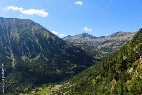 Fototapeta Naklejka Na Ścianę i Meble -  Amazing wild mountains