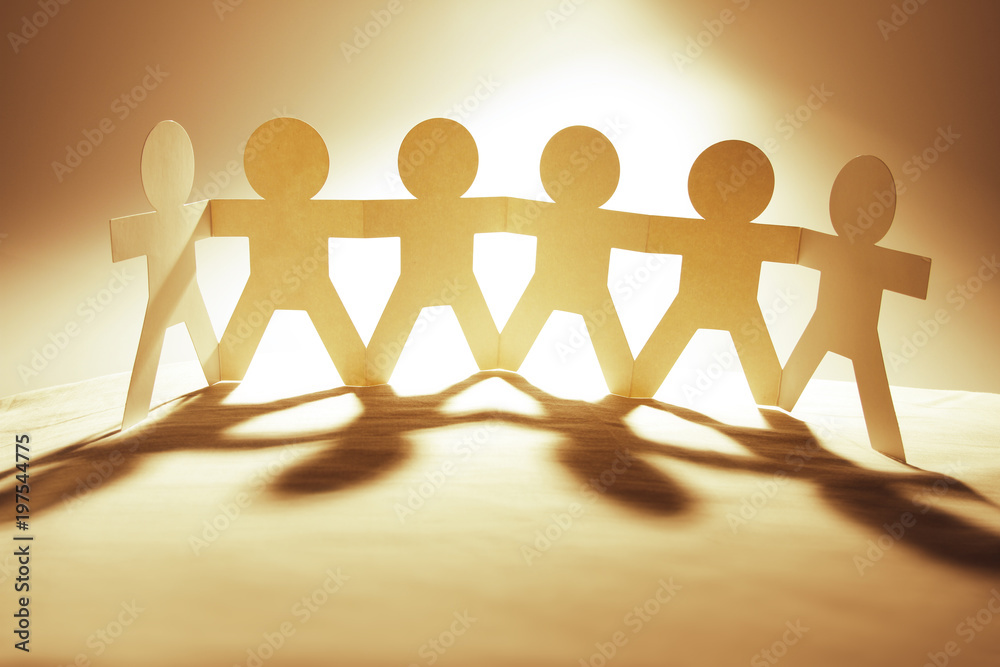 © Stillfx - Paper chain team holding hands © Stillfx - Paper chain team holding hands