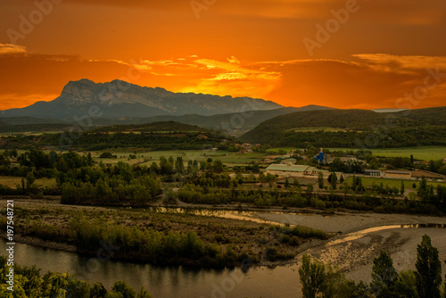The Ainsa area in a golden sunrise © vicenfoto