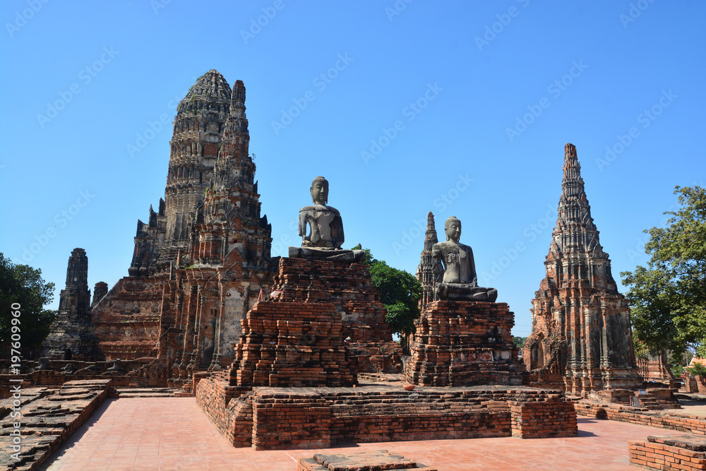 Naklejka premium Wat Chai Watthanaram was one of the grandest and most monumental ruins of Ayutthaya.