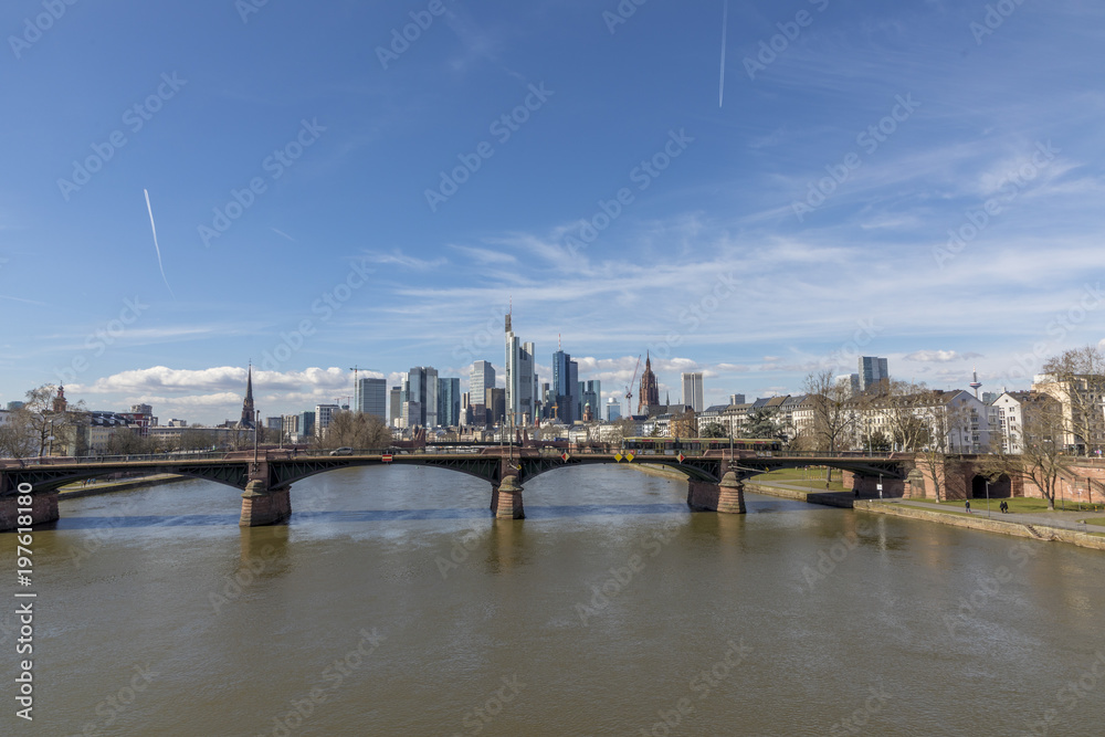 Fototapeta premium skyline of Frankfurt with river Main