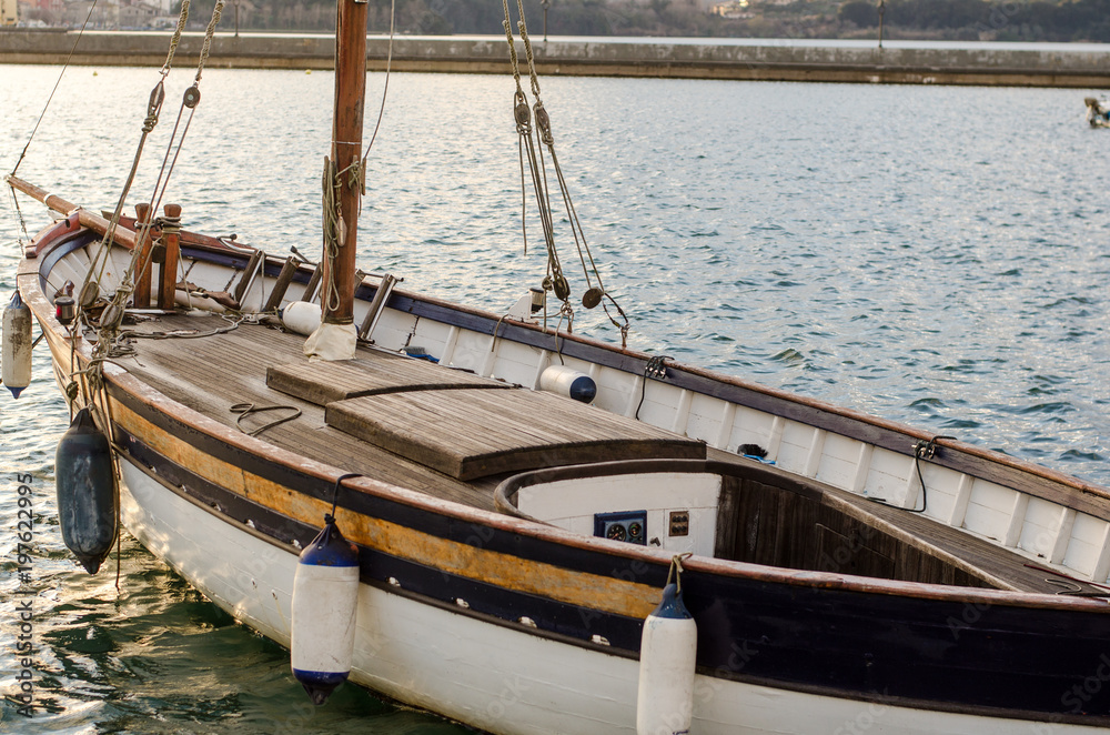 Fototapeta premium wooden sailboat