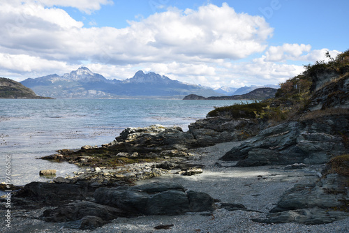 Rives sauvages du canal de Beagle en Argentine