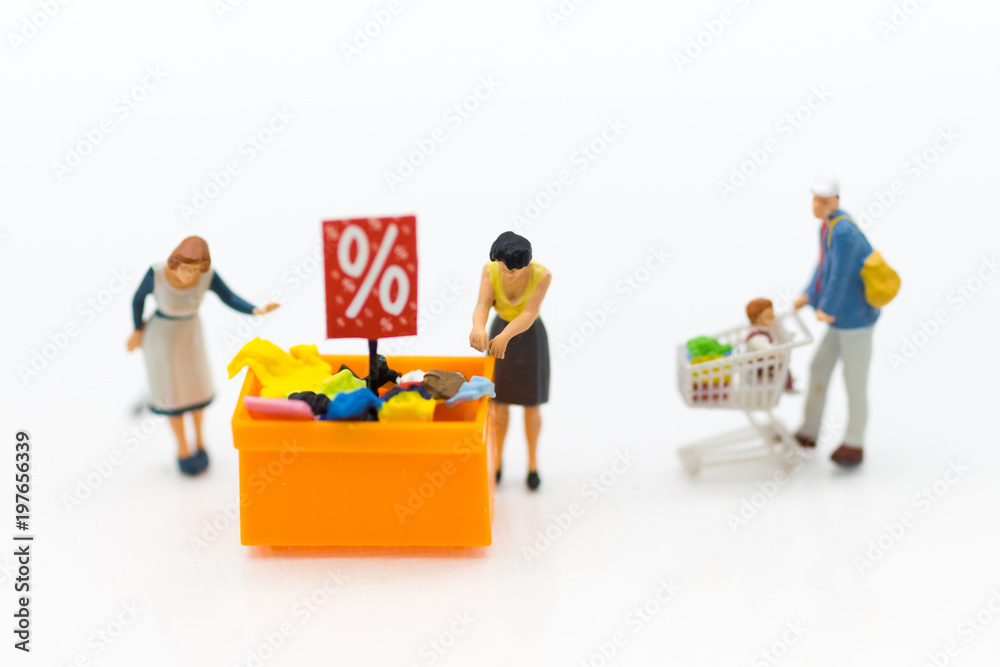 Miniature people: Shopper In shopping mall using as background business, marketing concept.