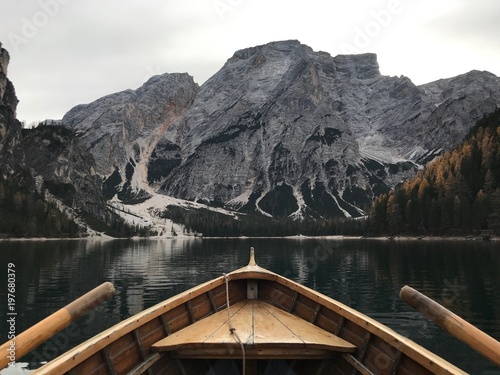 solitudine sul lago