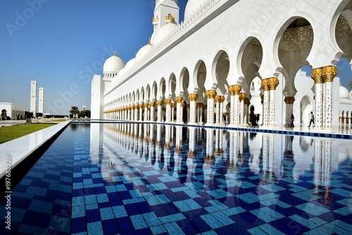 Reflections at the Sheikh Zayed Grand Mosque