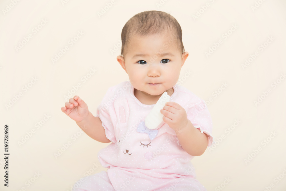 女の子の赤ちゃん 女の子の赤ちゃん