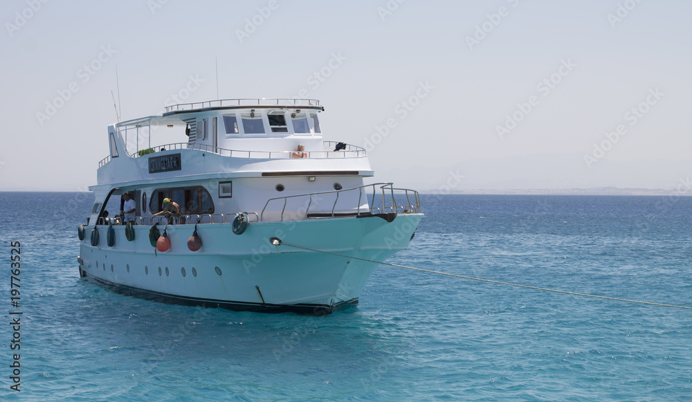 Travelling destinations on the sea Travelling destinations on the sea