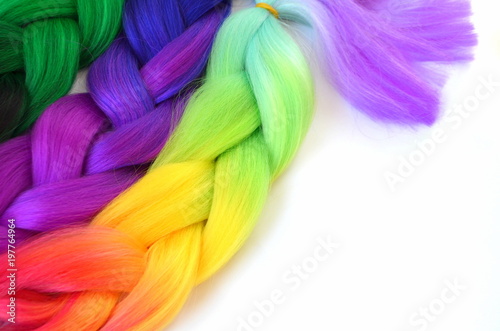 Канекалон. Цветные искуственные пряди волос. Материал для плетения косичек. photo