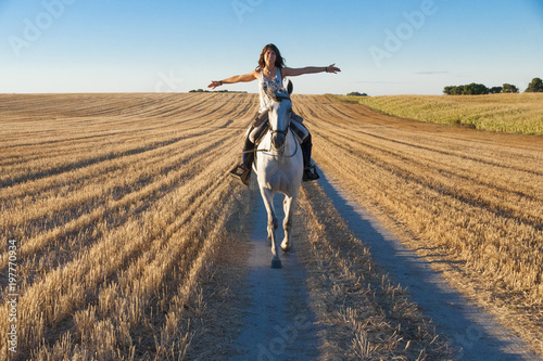 Papier peint Woman astride