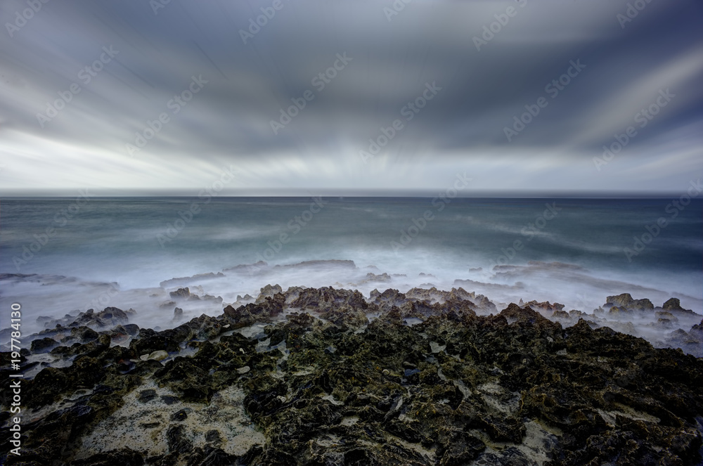 Fototapeta premium Rocky beach in the Caymans