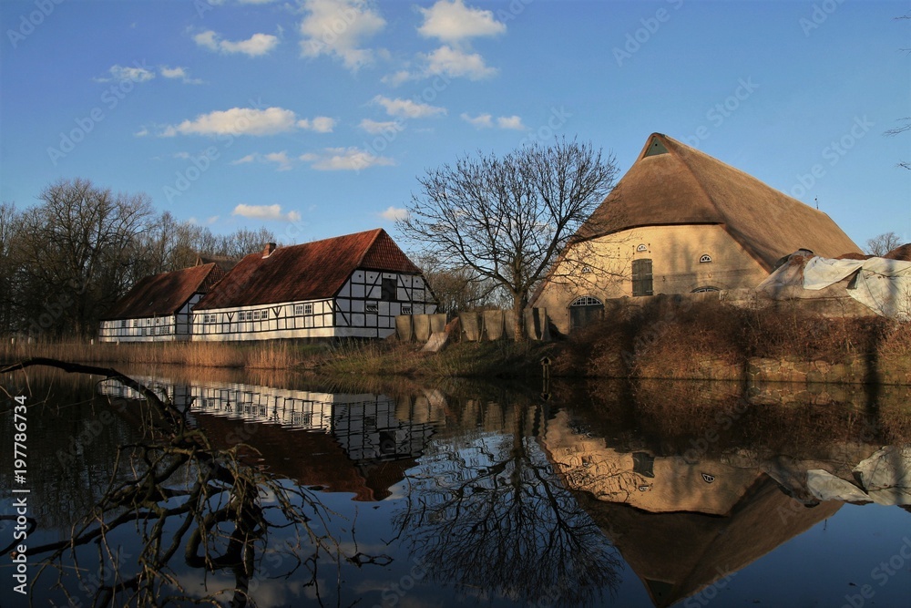 Obraz premium malerisches Gut Wulfshagen, Gutshof, Herrenhaus, Bauernhaus, Landhaus