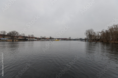 Die Havel in Potsdam an einem bedeckten Frühlingsmorgen photo