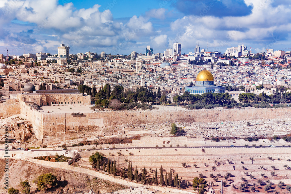 Fototapeta premium Jerusalem old city panorama at sunny day