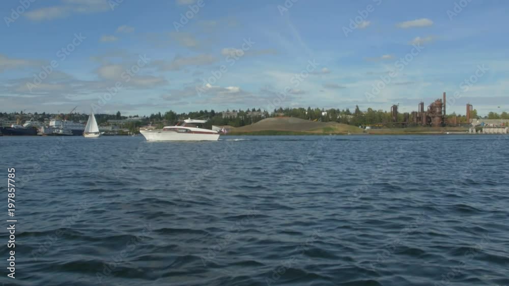 Boats floating on Lake Union Boats floating on Lake Union