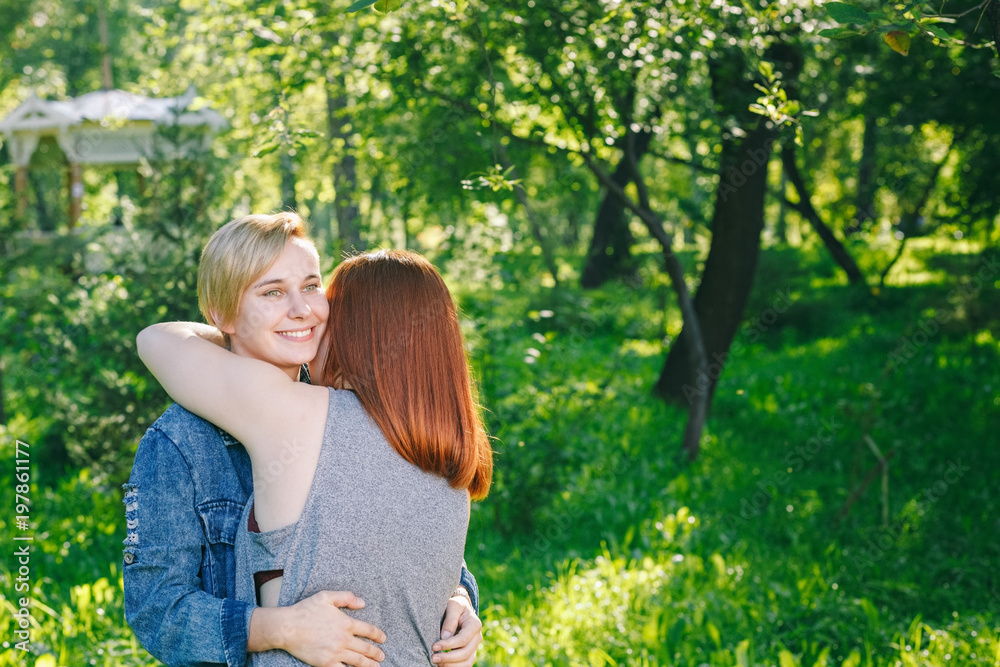 alternative couple hugs and laughs alternative couple hugs and laughs