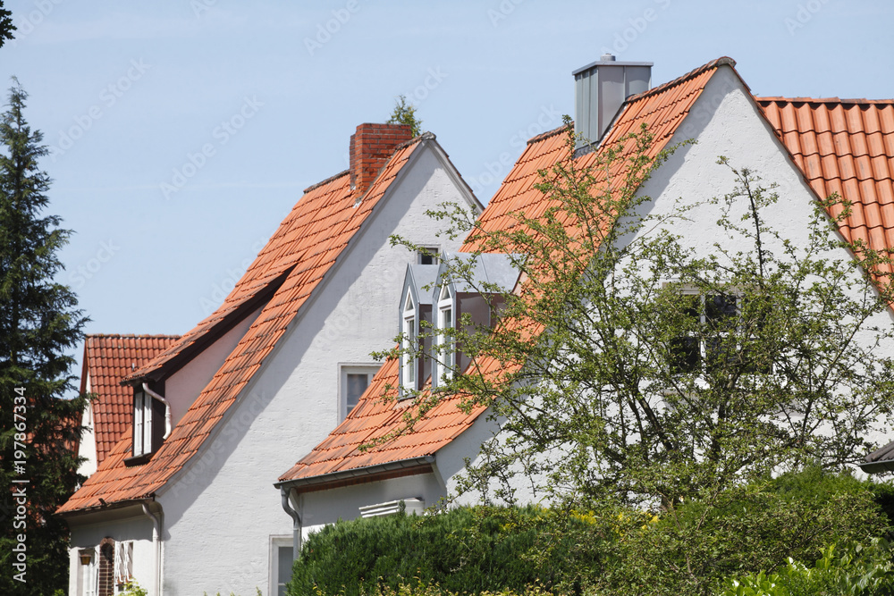 Obraz premium Wohnhäuser, Einfamilienhäuser, Wohngebäude